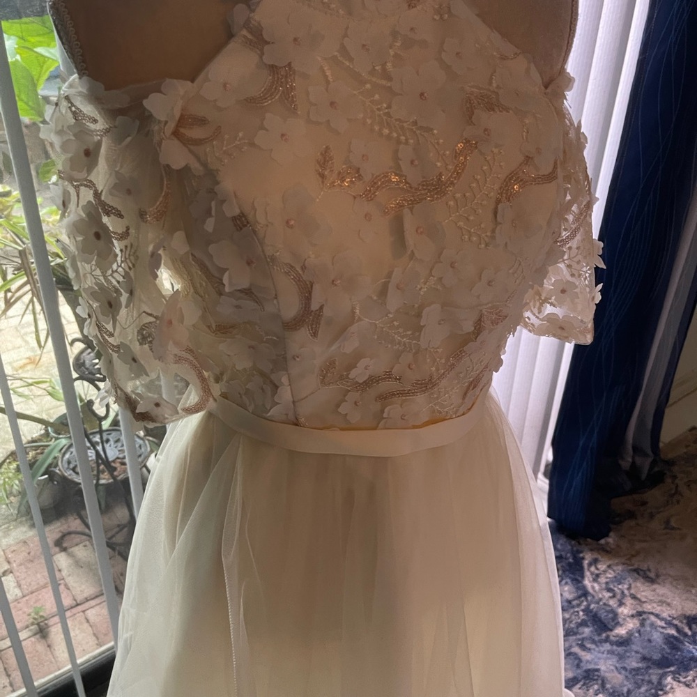 Ivory Floral Appliqué Tulle Dress for Girls
